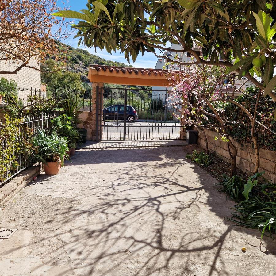 Appartamento Casa Vostra 博萨 外观 照片