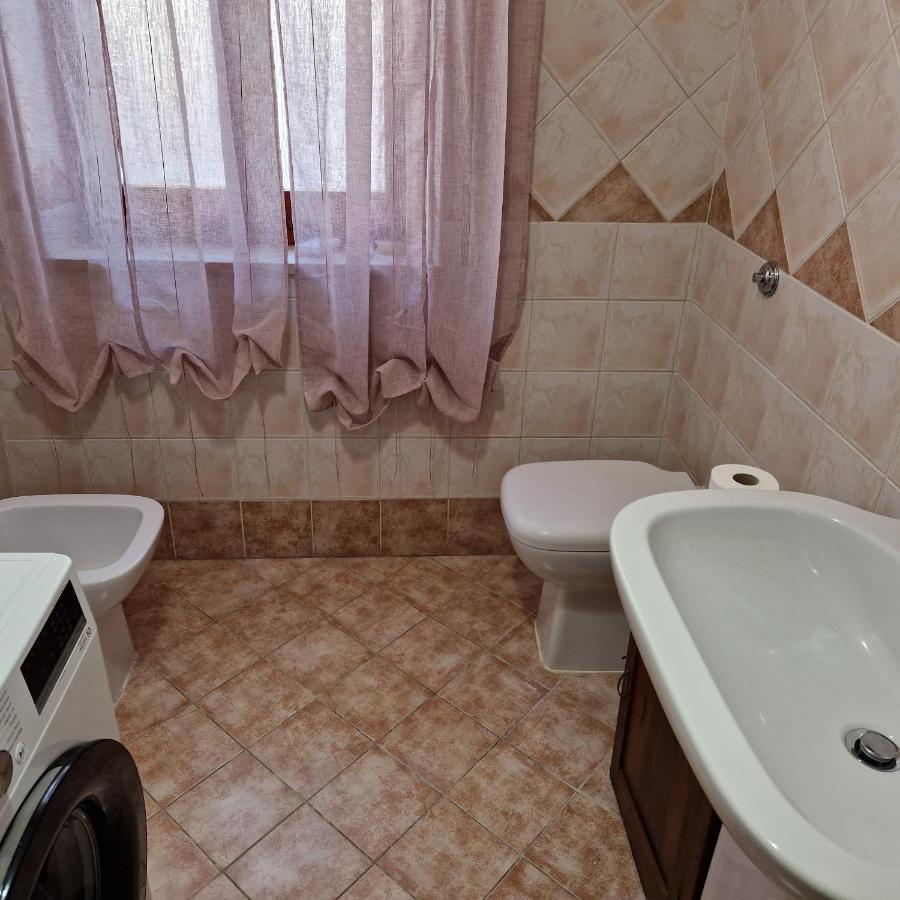 Appartamento Casa Vostra 博萨 外观 照片